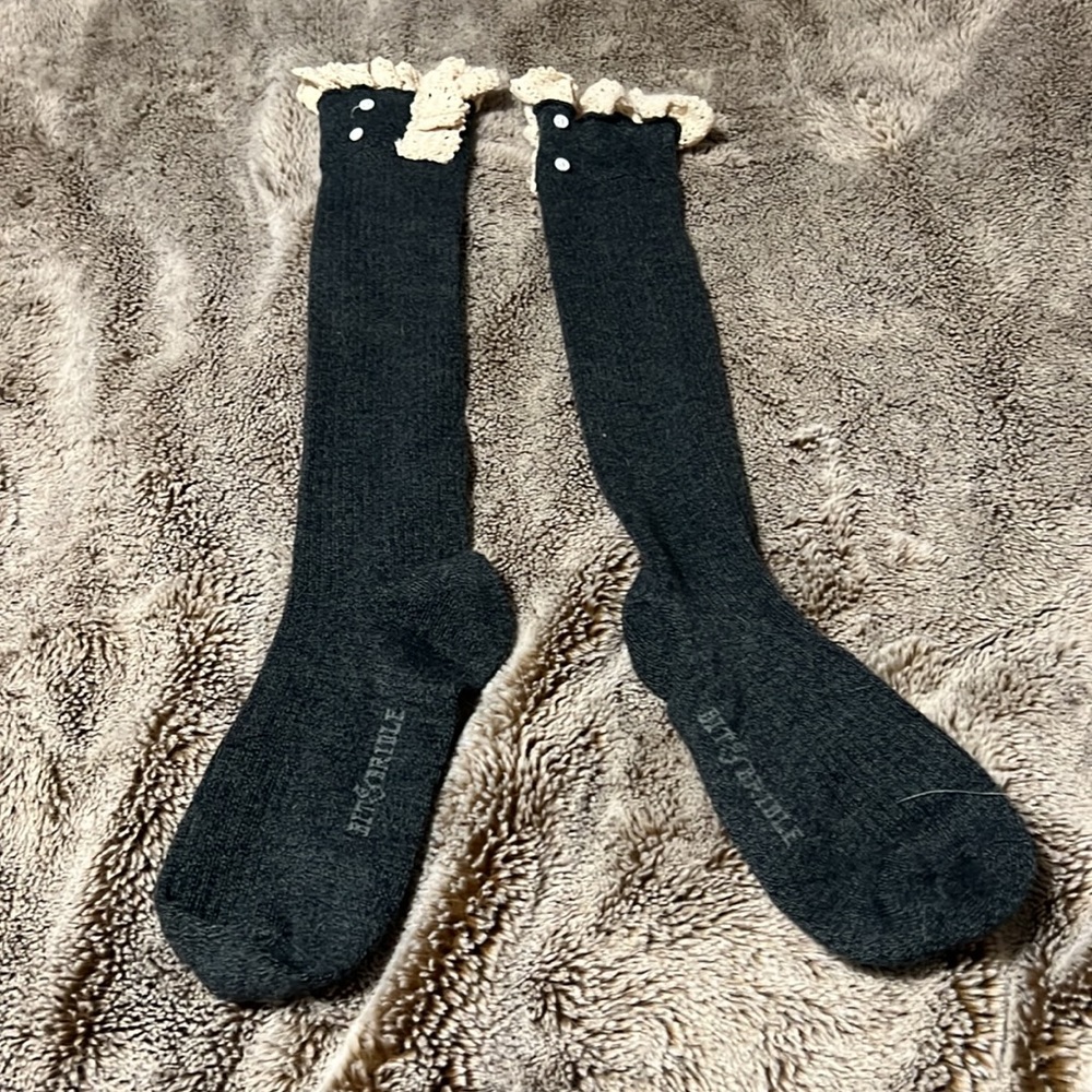 Boot style socks 🧦 - Picture 3 of 4